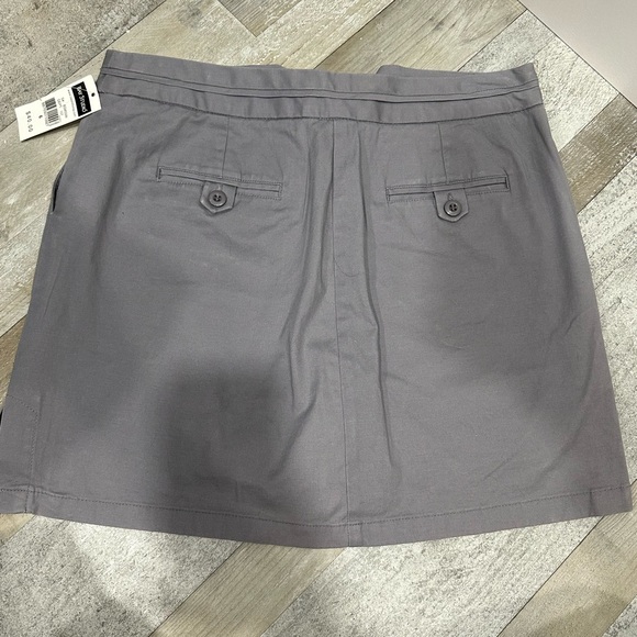 NWT Bay Studio Women Pull On Skort Skirt Stretch Size 6 - Picture 6 of 8